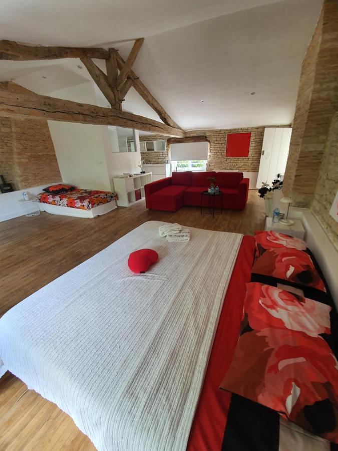Maison Laurenza La grande suite 1760 Saint-Jean-de-Liversay Extérieur photo