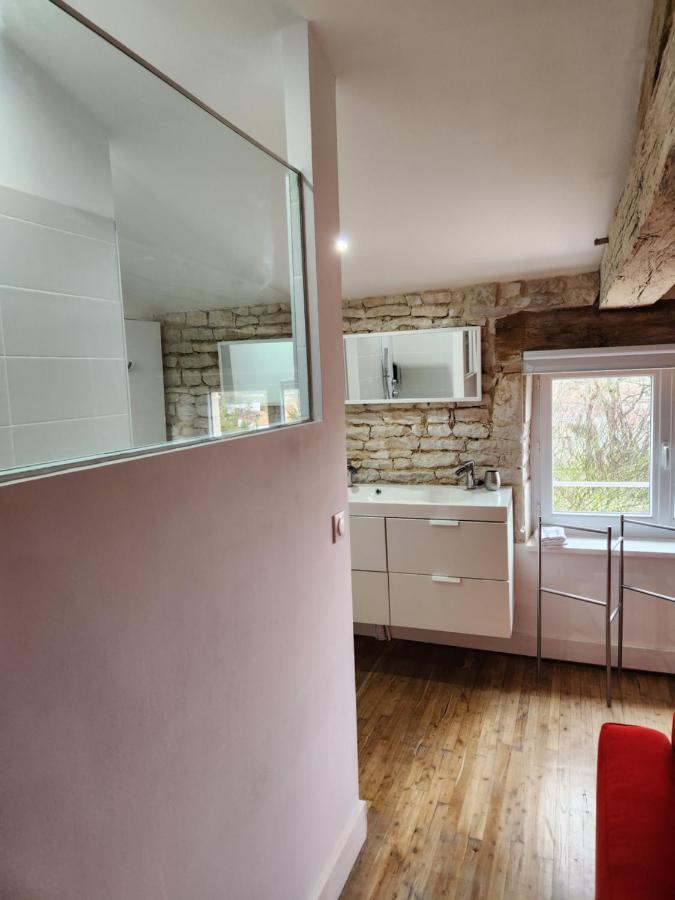 Maison Laurenza La grande suite 1760 Saint-Jean-de-Liversay Extérieur photo